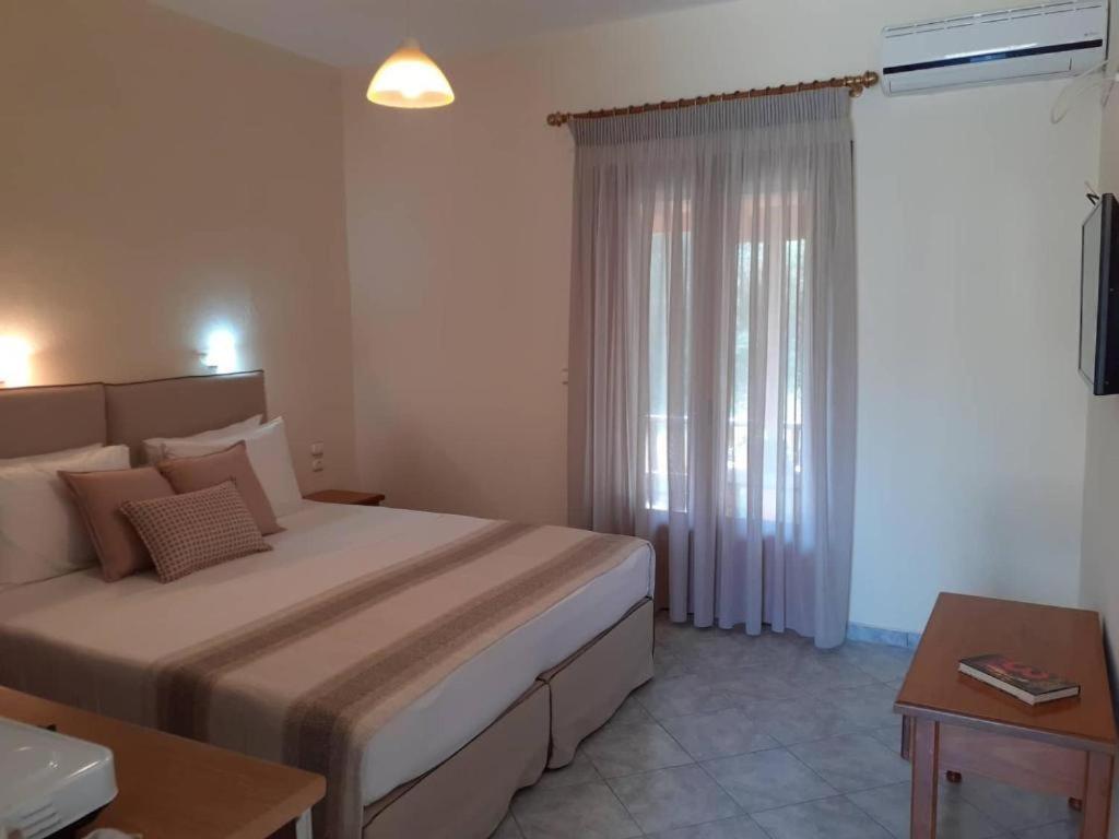 Forest Resort Suites Skiathos Troulos Zewnętrze zdjęcie